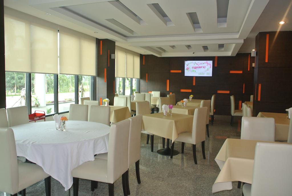 S Tara Grand Hotel Surat Thani Exterior photo